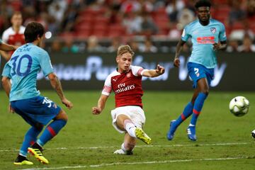 Emile Smith-Rowe equalised with a tidy finish into the top corner on 46 minutes