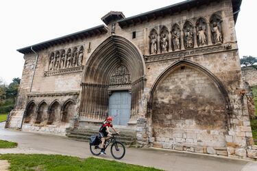 El plan perfecto para recorrer Navarra en bicicleta este otoño