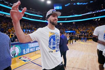 Golden State Warriors guard Klay Thompson (11) 