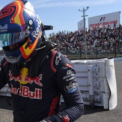 Sainz, disgustado: "Solo queda pedir perdón al equipo"