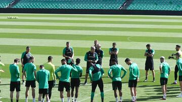 La plantilla del Betis, en un entrenamiento.