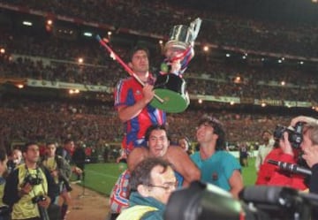 Copa del Rey 1996-1997. (28/06/97). Estadio Santiago Bernabéu. Barcelona-Betis. El Barça ganó 3-2. Los goles de Alfonso, Figo, Finidi, Pizzi y Figo, de nuevo, en la prorroga minuto 114.