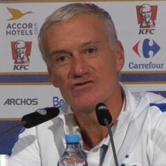 Le preguntan a Deschamps por Benzema y entra en cólera