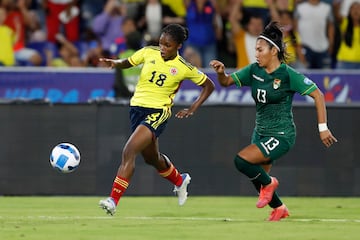 La Selección Colombia Femenina goleó 3-0 a Bolivia por la segunda fecha de la fase de grupos de la Copa América. Leicy Santos, Ericka Morales en contra y Daniela Arias marcaron para la Tricolor.