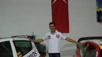 <b>ESTÁ FELIZ.</b> El genial piloto de rallies está realizando una primera temporada increíble, por lo que tiene un futuro impresionante.