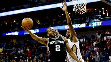 Mar 3, 2017; New Orleans, LA, USA; San Antonio Spurs forward Kawhi Leonard (2) shoots over New Orleans Pelicans forward Solomon Hill (44) during the fourth quarter of a game at the Smoothie King Center. The Spurs defeated the Pelicans 101-98 in overtime. Mandatory Credit: Derick E. Hingle-USA TODAY Sports