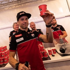 Álvaro Bautista acaba con los rumores: sigue hasta 2024