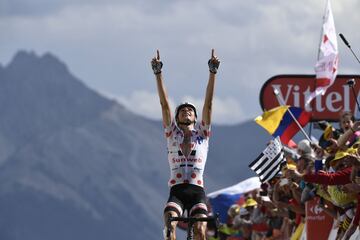 Warren Barguil celebrando su victoria en la 18ª etapa del Tour de Francia.