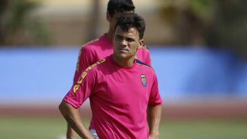 La salida de Roque Mesa facilitaría la llegada de Toledo