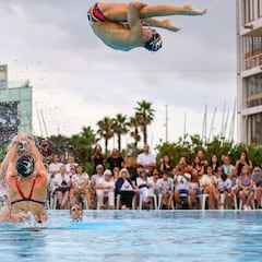 La ‘show-woman’ Andrea Fuentes presenta al “mejor equipo del mundo”