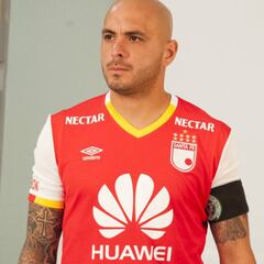 Santa Fe lanza camiseta 2017 para FPC y Copa Libertadores