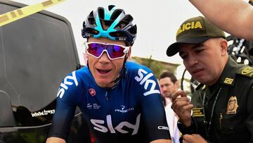 Chris Froome, en una de las llegadas de etapa en el Tour de Colombia.