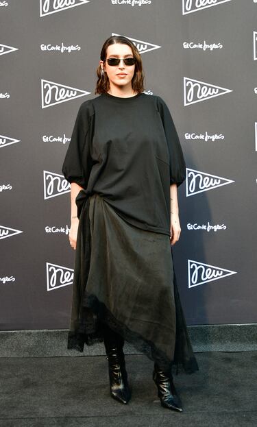 Alba Díaz posa en la alfombra roja de la la presentación de la nueva campaña del Corte Inglés 'New' en Madrid.
 
 
 
