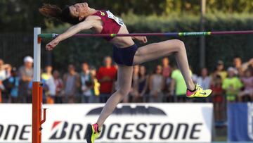 La saltadora Ruth Beitia en su participaci&oacute;n en la prueba de salto de altura durante el Meeting de Madrid que se disputa en el Centro Deportivo Municipal de Moratalaz.