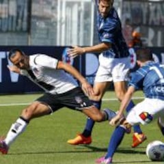 No hay favorito para Católica y Colo Colo en las apuestas