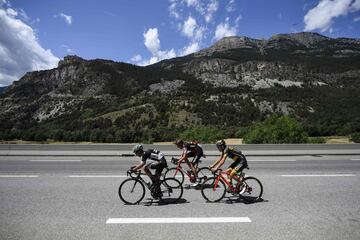 Pawel Poljanski, Michael Schar y Sylvain Chavanel durante la 18ª etapa del Tour. 