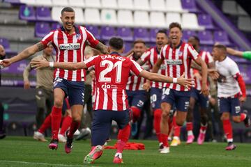 Los jugadores del Atlético de Madrid celebrando el título de campeones de LaLiga Santander después de ganar al Valladolid por 1-2