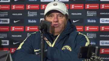 Miguel Herrera, director técnico del América, en conferencia de prensa.