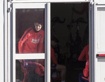 Álvaro Morata antes de salir al entrenamiento. 