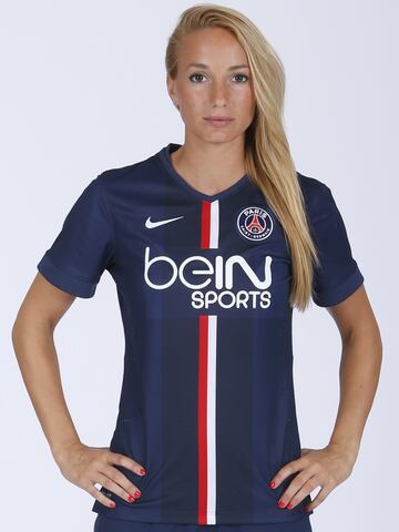 Kosovare Asllani, Suecia