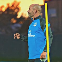 Jémez: "Quiero a once fieras pegando bocados y jugando bien"