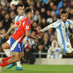 Vidal eleva a un jugador de la Roja y lo pide para Colo Colo