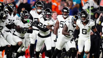 After securing a playoff spot in Week 16, the Jaguars can take the AFC South with a win or tie on Sunday in Indianapolis and a Houston loss.