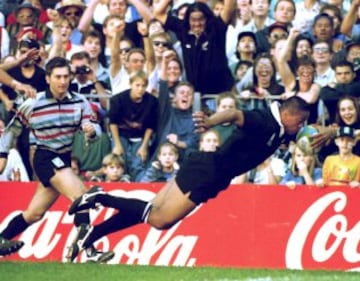 Jonah Lomu.