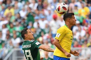 Andrés Guardado y Philippe Coutinho.