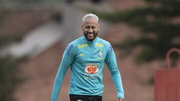 HANDOUT - 16 June 2021, Brazil, Teresopolis: Brazil&#039;s Neymar takes part in a training session for the team at the Granja Comary Sports Complex ahead of Friday&#039;s 2021 Copa America Group A soccer match against Peru. Photo: Lucas Figueiredo/CBF Ofi