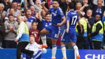 Falcao juega ante el Stoke, equipo al que ya le marcó