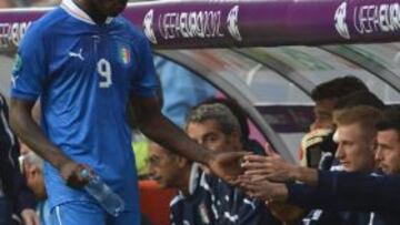 Balotelli le crea un serio problema a Cesare Prandelli