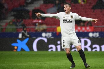 ??EMPATA GAMEIRO!! ?Recibi¨® Santi Mina el bal¨®n dentro del ¨¢rea, hizo un sombrero precioso para superar a God¨ªn y le dio el pase de la muerte para que el franc¨¦s solo tuviera que empujarla ante Oblak!
