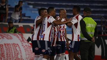 Jugadores de Junior celebrando un gol ante Atlético Huila por la fecha 20 de Liga BetPlay.