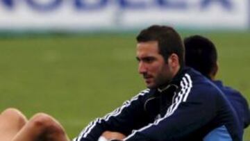 <b>ALBICELESTE. </b>Higuaín está concentrado con Argentina para jugar frente a Paraguay.