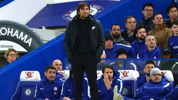 El entrenador italiano del Chelsea, Antonio Conte, durante un partido.