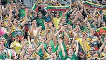 <b>RUIDOSOS. </b>Los lituanos se han destapado como los más animosos del torneo. Tienen motivos de sobra.