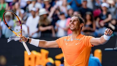 Rafael Nadal celebra la victoria ante Jack Draper en su debut en el Open de Australia 2023.