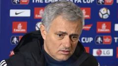 Frases que marcaron la relación amor-odio de Mourinho y Alexis