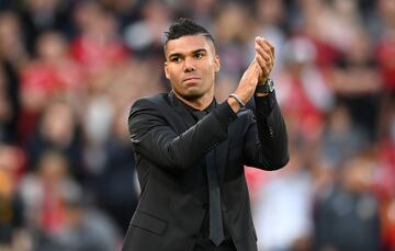El centrocampista brasile?o fue presentado ante los aficionados del Manchester United antes del encuentro frente al Liverpool.