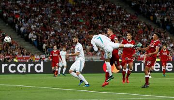 Benzema scores but the referee says he's offside.