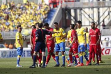 Aythami protestas al árbitro Ocón Arráiz
