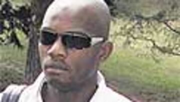 <b>ORO EN SYDNEY Y FICHAJE DE CLEMENTE.</b> Pierre Wome fue uno de los jugadores laureados con el oro olímpico en los Juegos de Sydney 2000, donde Camerún derrotó a la España de Xavi, Puyol, Marchena, Albelda, Tamudo y compañía. Javier Clemente lo fichó para el Espanyol durante su última etapa en el club de Montjuïc. Wome, un lateral poco dotado en el aspecto técnico, jugó más bien poco con el Espanyol, que en aquella campaña 2003-04 transitó peligrosamente por los puestos de descenso. Tras un periodo a prueba en el Bastia francés, encaminó sus pasos hacia Italia, donde juega con el Inter.