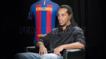 Ronaldinho nuevo embajador de Barcelona