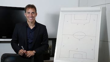 Mart¨ªn V¨¢zquez, exjugador del Real Madrid, entrenador y analista deportivo, en un imagen actual.