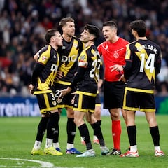 Chavarría y Pathé Ciss cumplirán sanción contra el Atleti