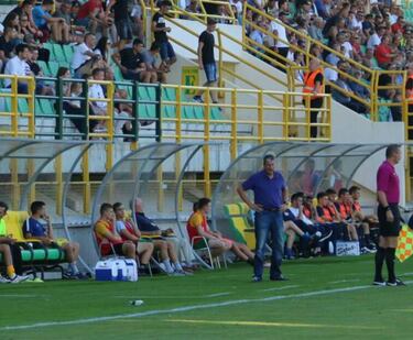 "Cuando entrené en Croacia, los jugadores dormían en el sofá"