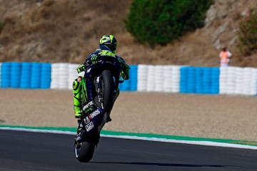 Otro circuito espa?ol donde Valentino se siente como en casa. Y no es para menos. El italiano se ha retirado de la competici¨®n siendo el pillos con m¨¢s victorias y podios en trazado andaluz. Despu¨¦s de 26 a?os en el Mundial, Rossi gan¨® su primera carrera en Jerez en 1995, en 125cc y con solo 16 a?os. Alcanz¨® las nueve victorias en toda su carrera, siete de ellas en la categor¨ªa reina: tres con Honda (2001, 2002 y 2003) y cuatro con Yamaha (2005, 2007, 2009 y 2017). Adem¨¢s, suma diecis¨¦is podios, nueve vueltas r¨¢pidas y cinco poles.