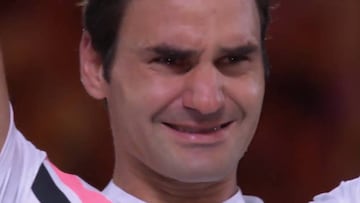 Lo más emocionante que verán hoy: Federer rompió a llorar y le cayó una ovación infinita