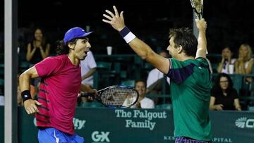 Peralta y Zeballos celebran el título en el ATP de Houston